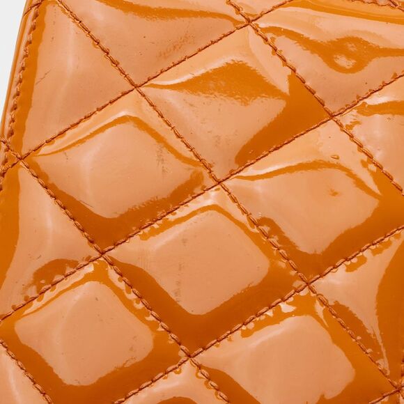 Chanel Patent Leather Classic Wallet on Chain - Picture 11 of 16